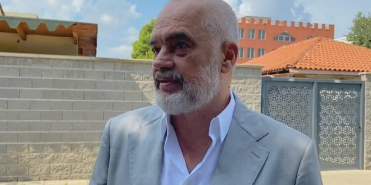 A fitoi a humbi: Flet Edi Rama