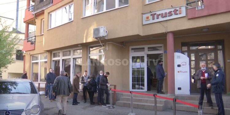 Kuleta e Trustit e hapur edhe një javë