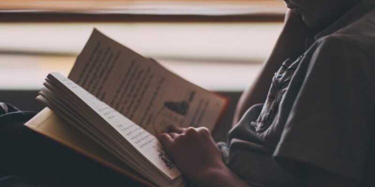 “100 euro për çdo libër të lexuar”