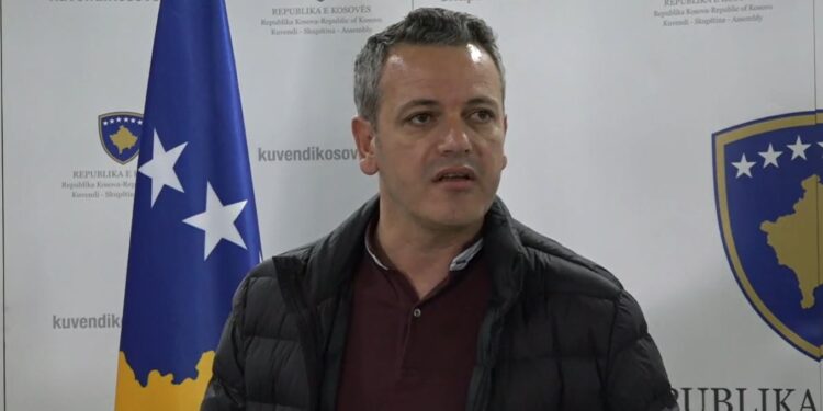 Gashi: Jemi të gatshëm si opozitë të bashkëpunojmë për dialogun Kosovë-Serbi