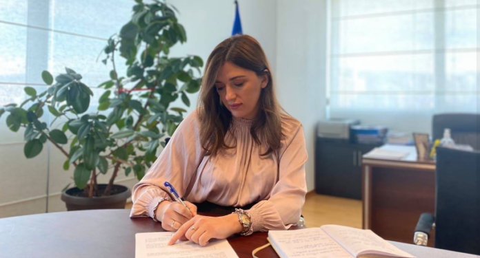 Vendimi i Albulena Haxhiut/ “Po dridhen themelet e klanit Pronto”, Mehmeti paralajmëron arrestime