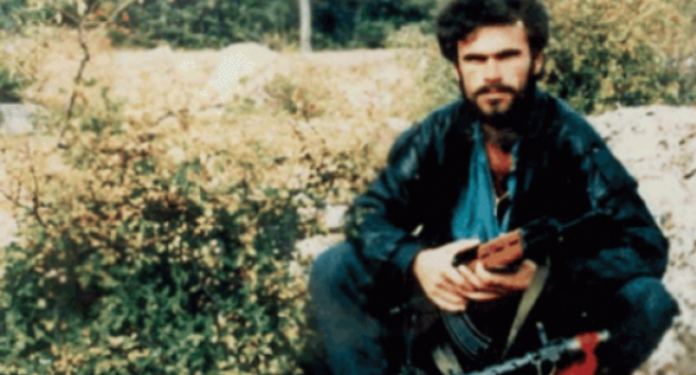 Sot 22-vjet nga rënia heroike e Ilaz Kodrës, i cili e kishte këtë histori me Adem Jasharin