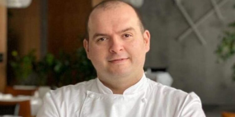 Vdes nga COVID-19 kuzhinieri i njohur kosovar