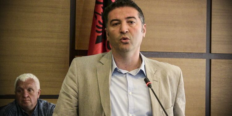 Çelaj për presidenten Osmani: U ngrit duke akuzuar dhe ofenduar PDK-në