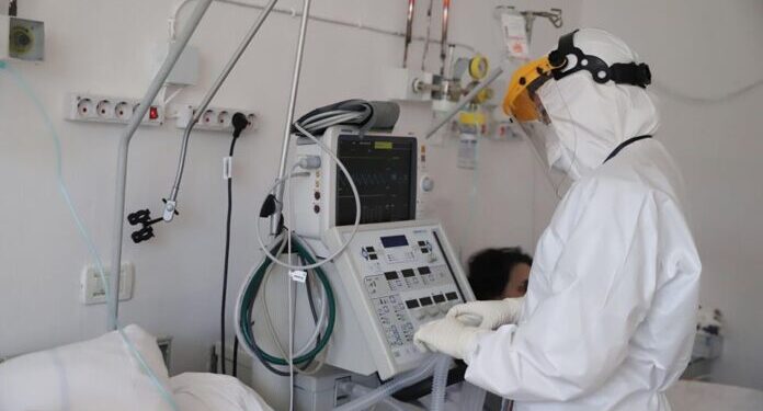 Vetëm 20 shtretër të lirë për personat me COVID-19 në Spitalin e Gjilanit