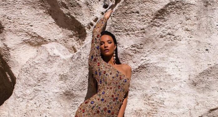 Oriola Marashi sjell fotografitë ku mori vëmendje me paraqitjen