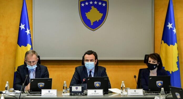 Vendimi i Qeverisë: Të gjitha punëtoret shtatzëna duhet të lirohen nga obligimi për t’u paraqitur në punë