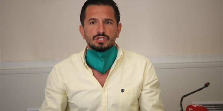 Kllokoqi tregon çfarë ndodhi në takim me ministrin Vitia