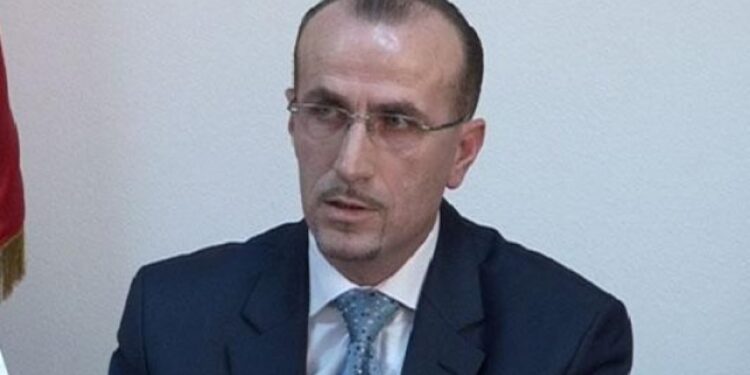 Haxhiu e pyet ‘Remin’: A na tregon qysh, në cilat istikame keni luftuar me Albin Kurtin?