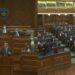 Kurti i bënë për 5 pare deputetët opozitarë, ata i reagojnë nga ulëset