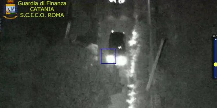 Goditet një rrjet droge në Itali, publikohen emrat e shqiptarëve të përfshirë