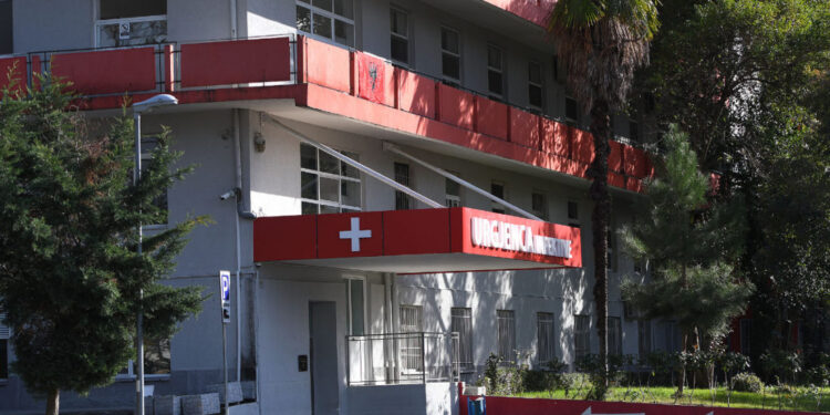 Asnjë i infektuar i paraqitur për hospitalizim në Shqipëri në 24 orë – hera e parë prej marsit 2020