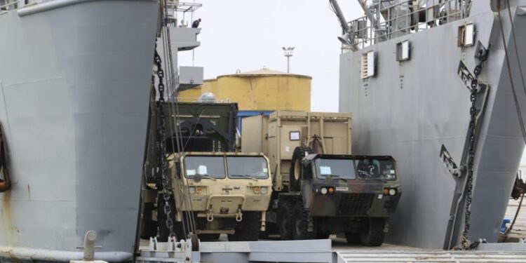 Çka po ndodhë: NATO-ja me super armatim futet në Shqipëri