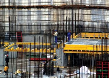 Një vit burgim për inspektorin nga Shtimja që i mori 1080 euro nga qytetari për lejimin e ndërtimit të dy shtëpive pa leje