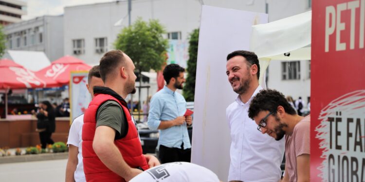 Edhe 2 mijë nënshkrime i nevojiten PSD-së për ta dërguar në Kuvend projektligjin për faljen e gjobave të pandemisë