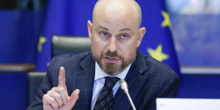 BE-ja i reagon Serbisë për ushtrimin e përbashkët ushtarak me Rusinë