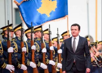 Kurti në Poklek: Duhet ta padisim Serbinë për gjenocid