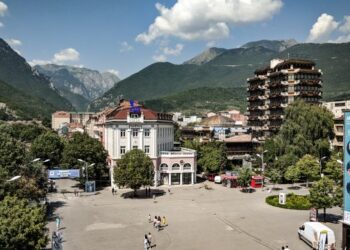 Policia e Prokuroria me aksion në pesë komuna për ndërtime pa leje