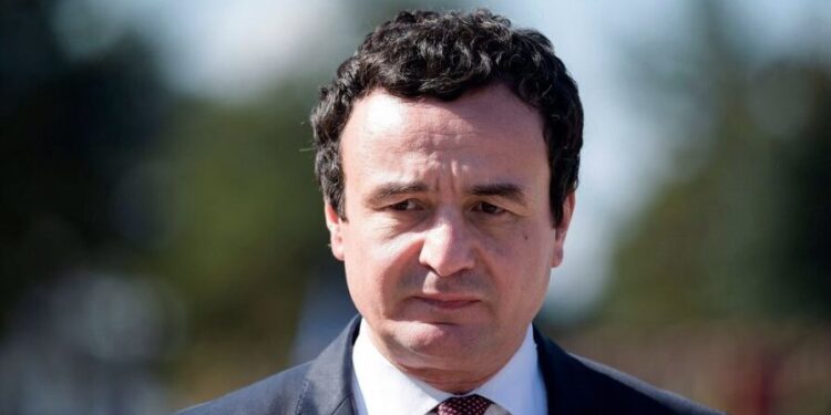 ​Kurti ngushëllon familjen Ramadani