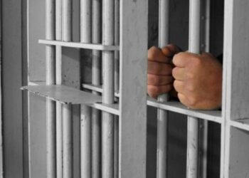 Kërkohen vullnetarë për ta provuar një burg në Cyrih para se të hapet