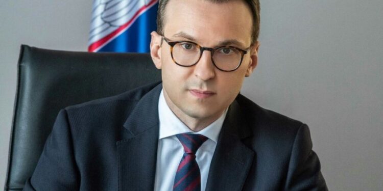 Petkoviq: Borell do të flasë me Bidenin për takimin Kurti-Vuçiq