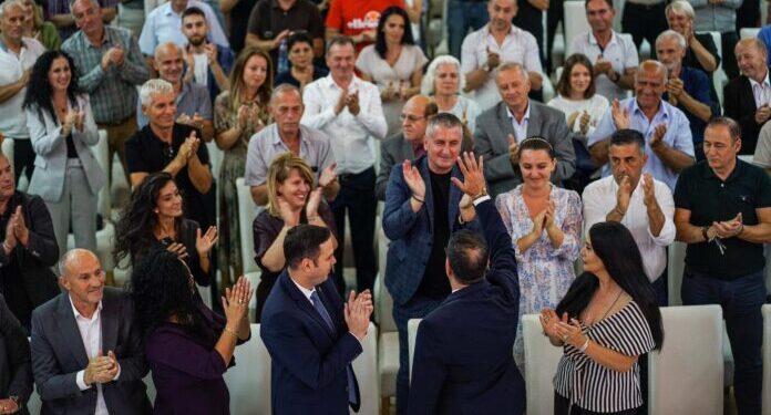 Abdixhiku: Luta është udhëheqës shembullor, do t’i dalë zot këtij vendi