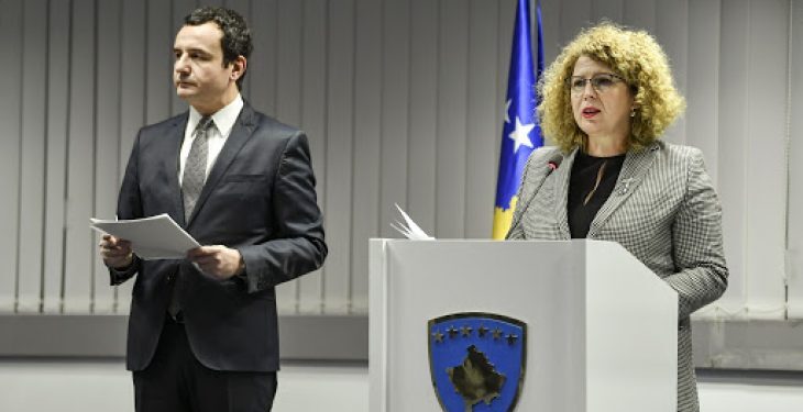 Rozeta Hajdari arsyetohet për heqjen e taksës për bllokat nga Serbia, akuzon mediat