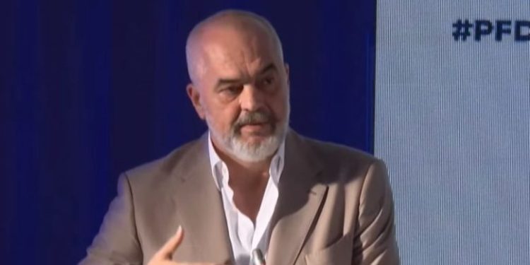 Rama: Konflikti Kosovë-Serbi nuk duhet ta mbajë peng rajonin