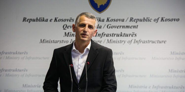 Tenderi milionësh mund ta çojë në burg Hysen Durmishin e shtetin në arbitrazh