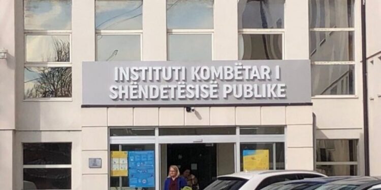 IKSHPK lutje për qytetarët: Vaksinohuni, mos lejoni mbylljen e të gjithëve nga pakujdesia