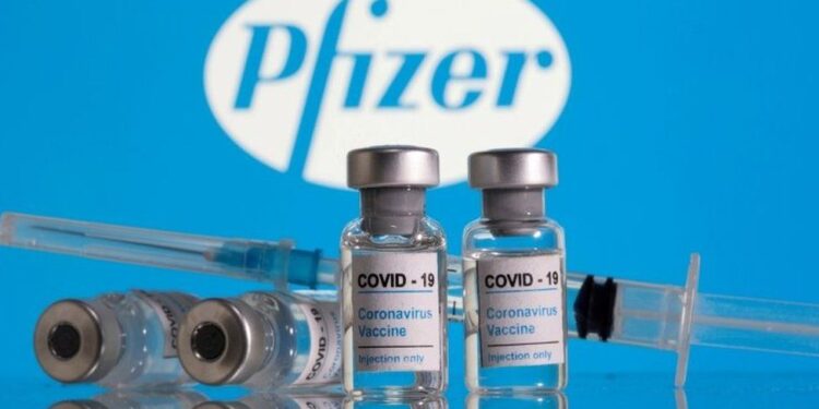 Izraeli: Efektiviteti i vaksinës Pfizer ka rënë dukshem