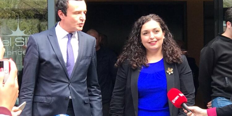 Baraliu ‘thumbon’ Kurtin e Osmanin: Prandaj brengosem për vizitat falas te Sellma, shtëpinë 400m për 250 euro në muaj e fustanin me dredhëza