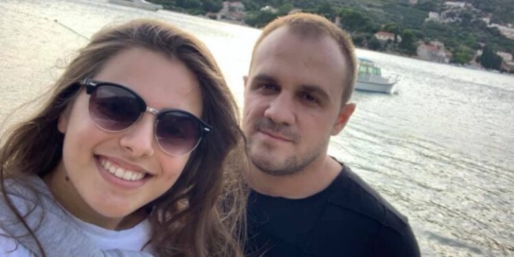 “S’lash vend e kënd pa e pyet për ty, po fundi që dëgjova ma ndau zemrën”/ Mesazhi prekës i dajës për mbesën që humbi jetën në aksidentin tragjik në Kroaci