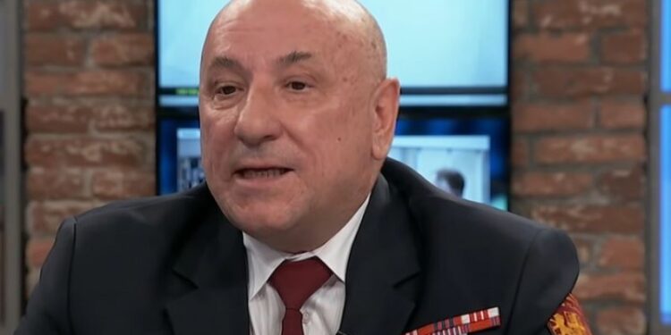 Gjenerali serb e kërcënon e Kosovën