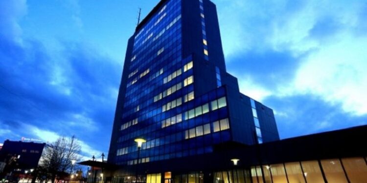 Ministria që pagoi mbi 103 mijë euro në vit për 20 punëtorët që nuk shkuan kurrë në punë