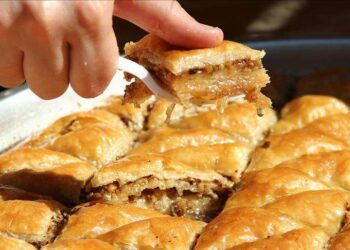 Shqiptari bëhët për spital nga  bakllava