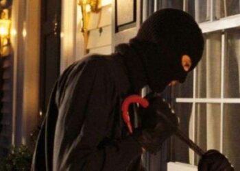 Suharekë: Hajnat bëjnë kërrdi në një shtepi (foto)