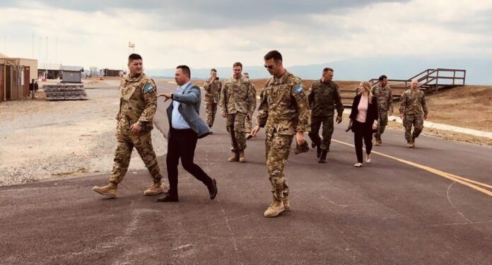 Ministri Mehaj falënderon ShBA-në për ndihmën rreth shuarjes së zjarreve: Zoti e bekoftë ushtrinë e saj