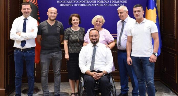 Zv.kryeministrja Gërvalla iu premton punësim personave me aftësi të kufizuara