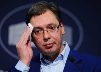 Vuçiq padit vetveten