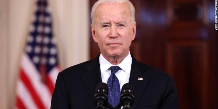 Biden premton 500 milionë vaksina të tjera për botën