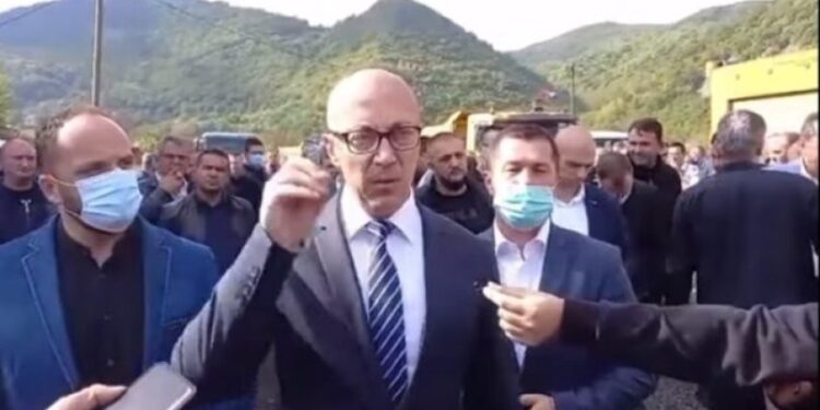 Kurti: Nuk do ta shkarkojë Rakiqin