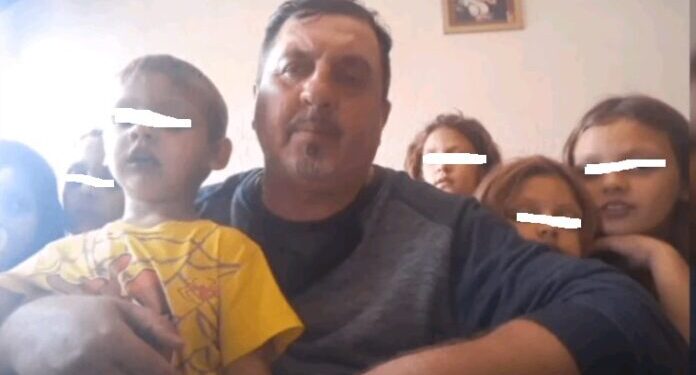 Babai kosovar i 7 fëmijëve e dhuron foshnjën për shkak të varfërisë