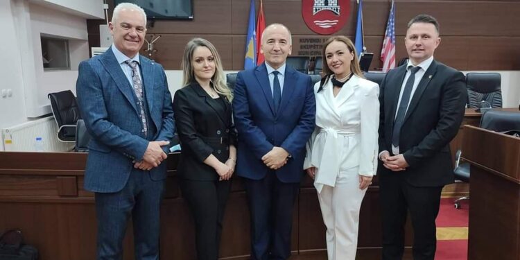 Granit Kelmendi, bën betimin në Kuvendin e Pejës