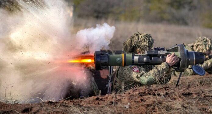 Britania i dërgon 6 mijë raketa në Ukrainë, mes tyre dhe “armët e së ardhmes”