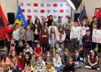 Dua Lipa, e  përuron  Qendrën e re të Komunitetit Shqiptar në Dallas-Texas