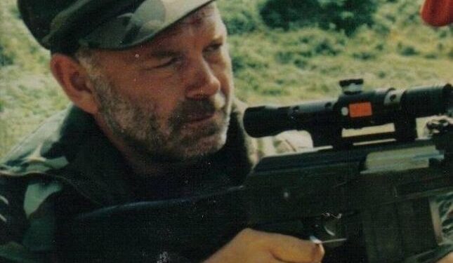 Kur Bukoshi, dështoi me shti UÇK-në nën kontroll  u kap  keq me Tahir Zemajn