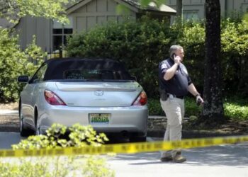 70 vjeçari i vret tre persona