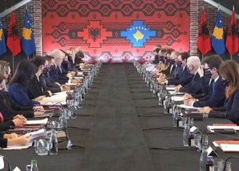 Shqipëria e Kosova “bashkohën” të hënën (foto)