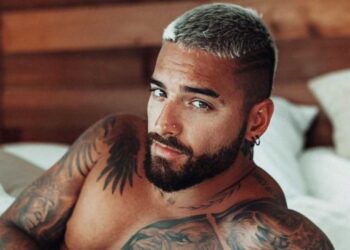 “Çmendet” Maluma / Poston foton nudo, ku një vajzë e kap tek (……)